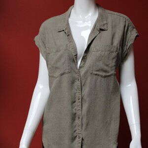 Cloth & Stone Button Down Short Sleeve Blouse